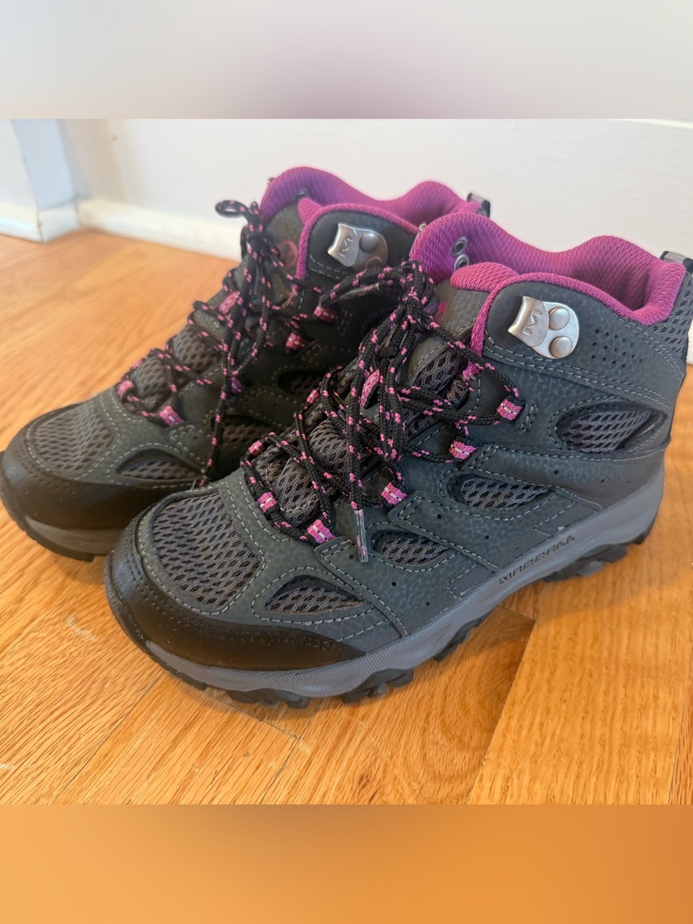 Merrell Moab 3 Mid Waterproof Hiking Boots Girls Pink Grey Size 2